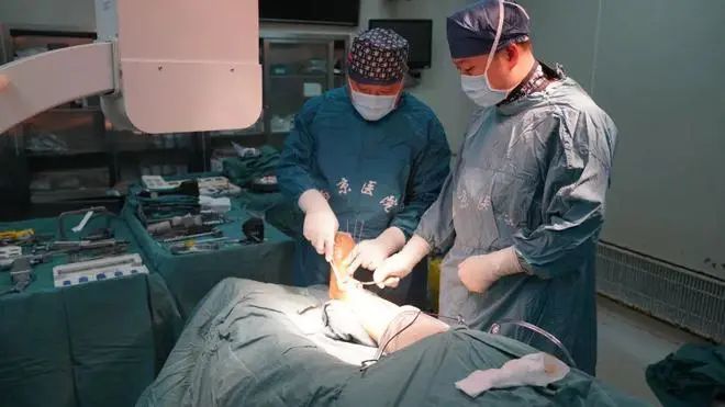 西京醫(yī)院實施西北首例3D打印技術輔助下國產人工全踝關節(jié)置換術